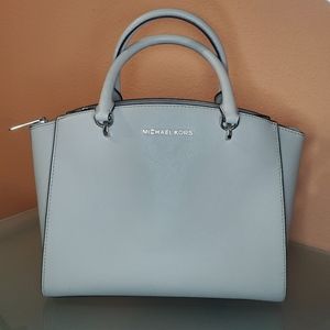 Micheal Kors Grey Purse
